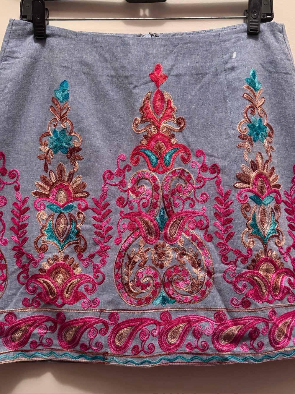 entro Embroidered Teal, Pink & Gold Mini Skirt